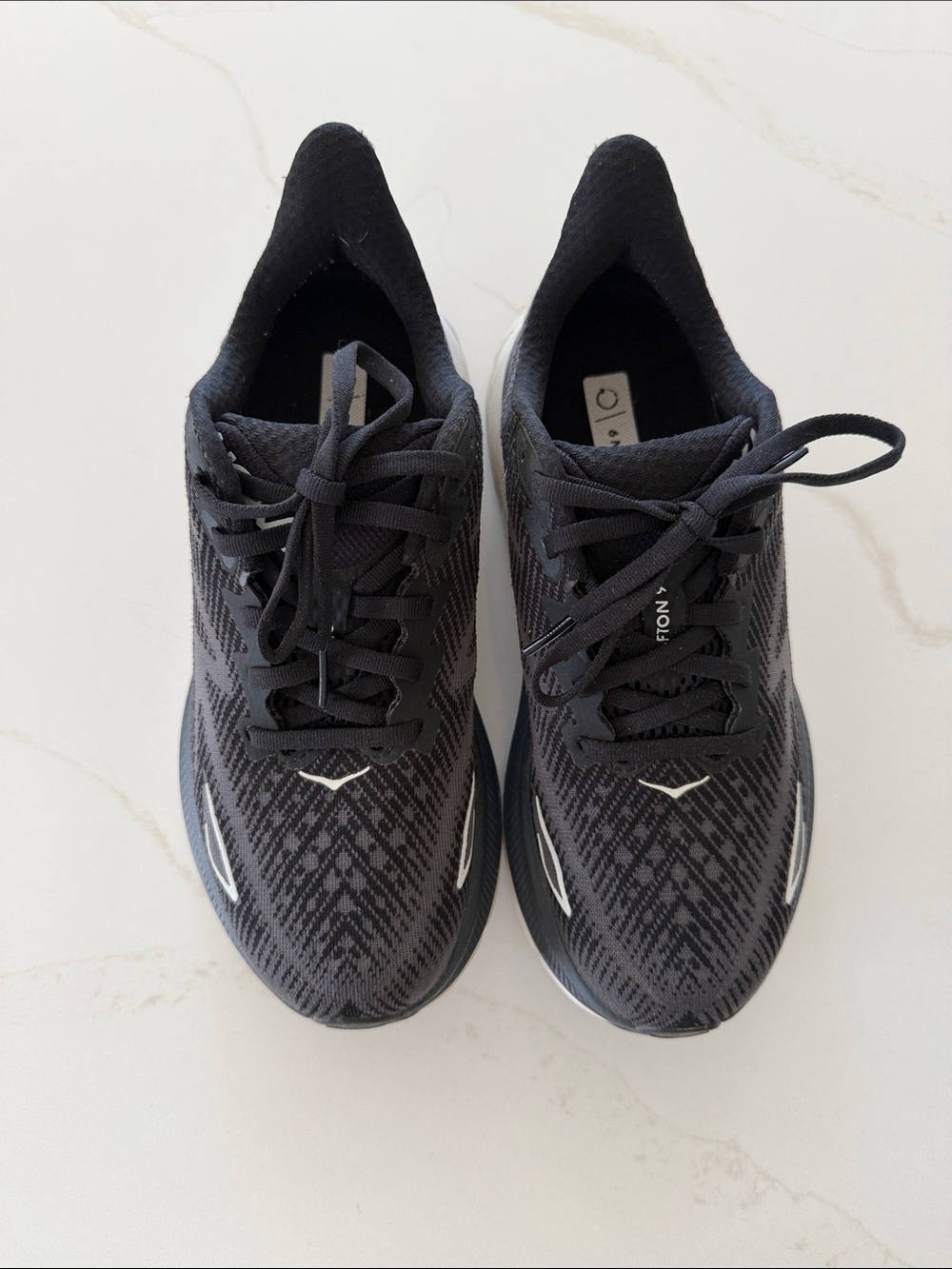 Hoka Clifton 9- women 6.5